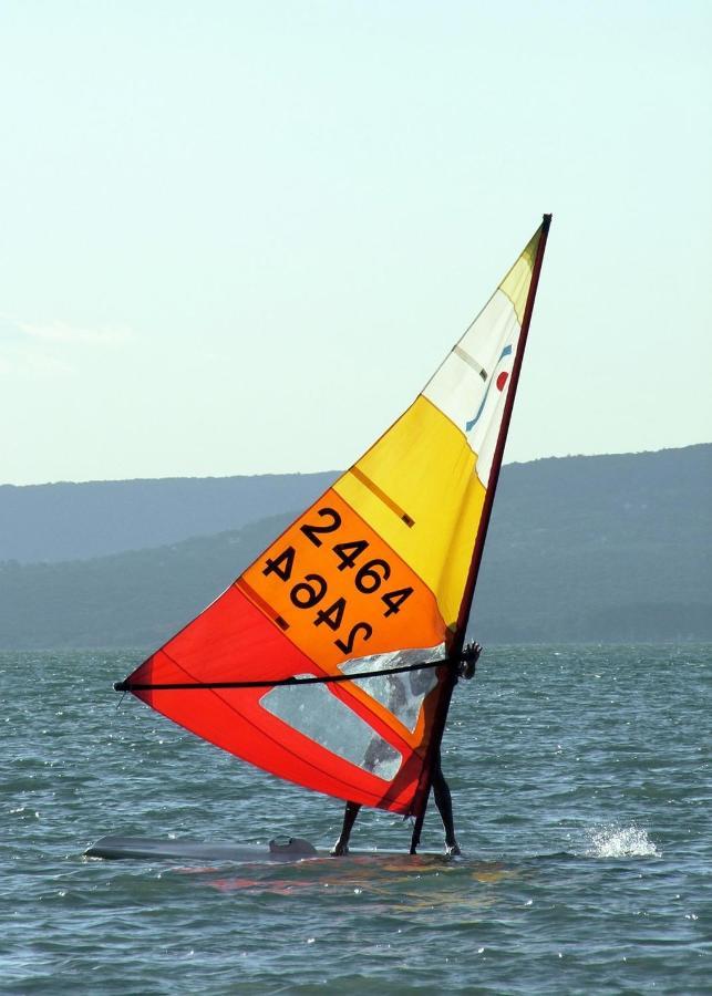 Komfort Home Bursport Bt. Haz Balatonfenyves Eksteriør bilde